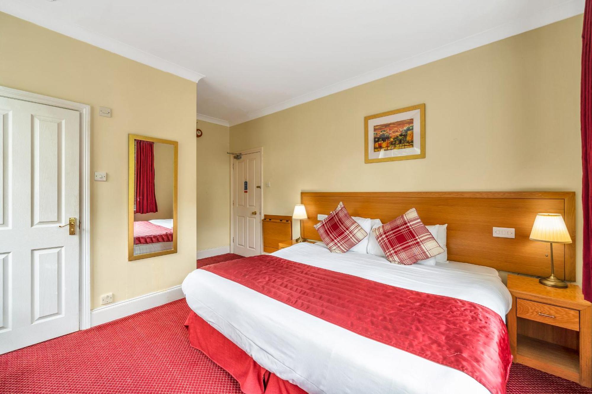 Dial House Hotel Кроуторн Экстерьер фото