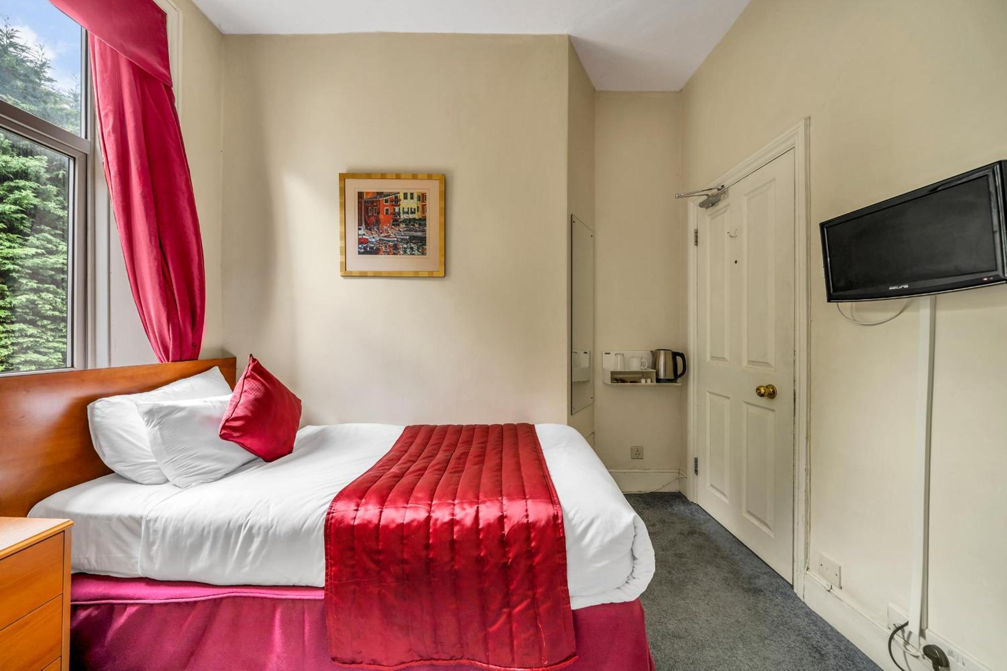 Dial House Hotel Кроуторн Экстерьер фото