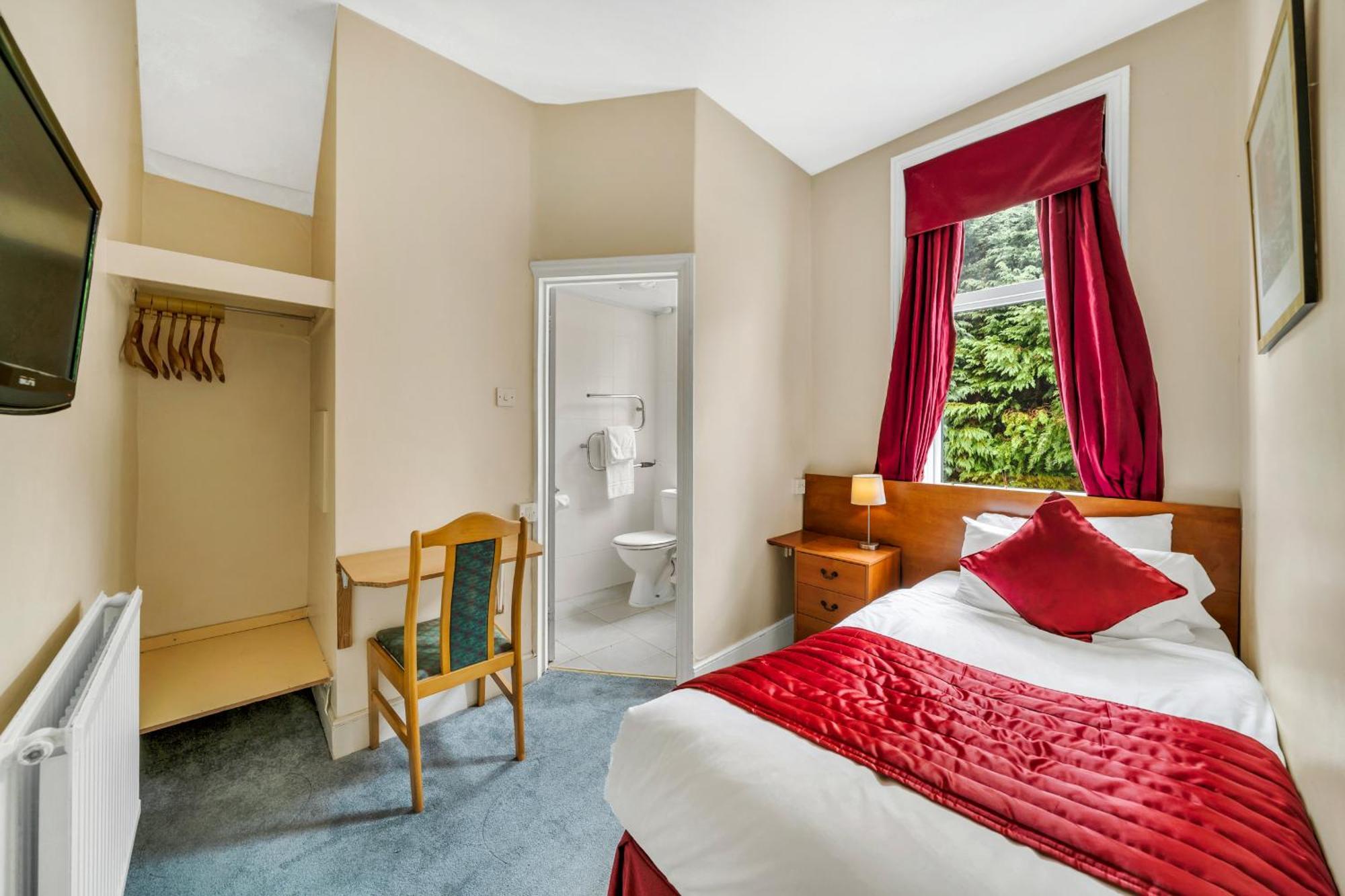 Dial House Hotel Кроуторн Экстерьер фото