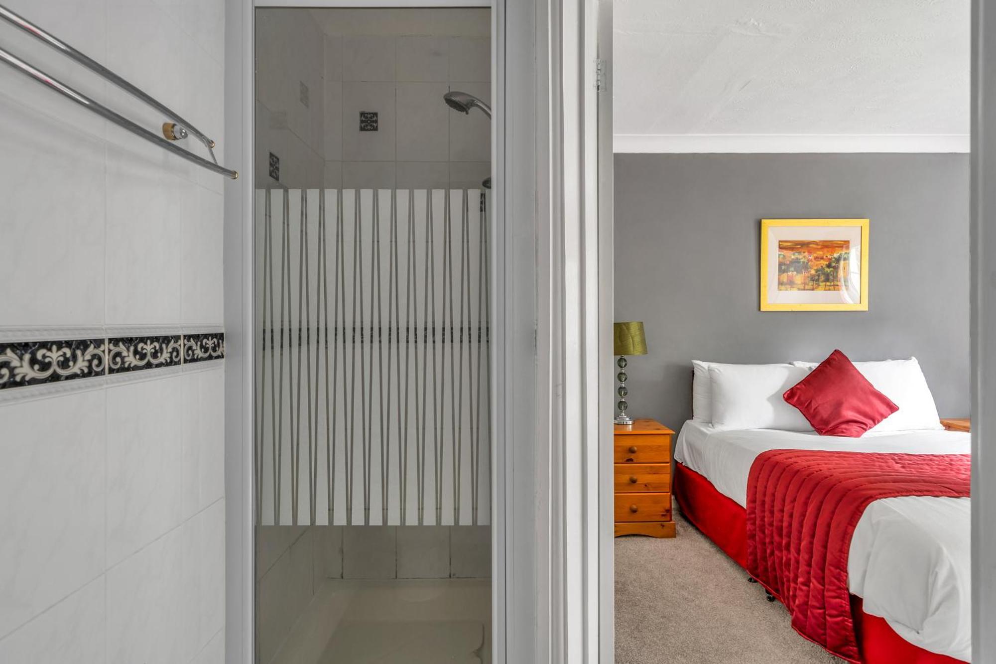 Dial House Hotel Кроуторн Экстерьер фото
