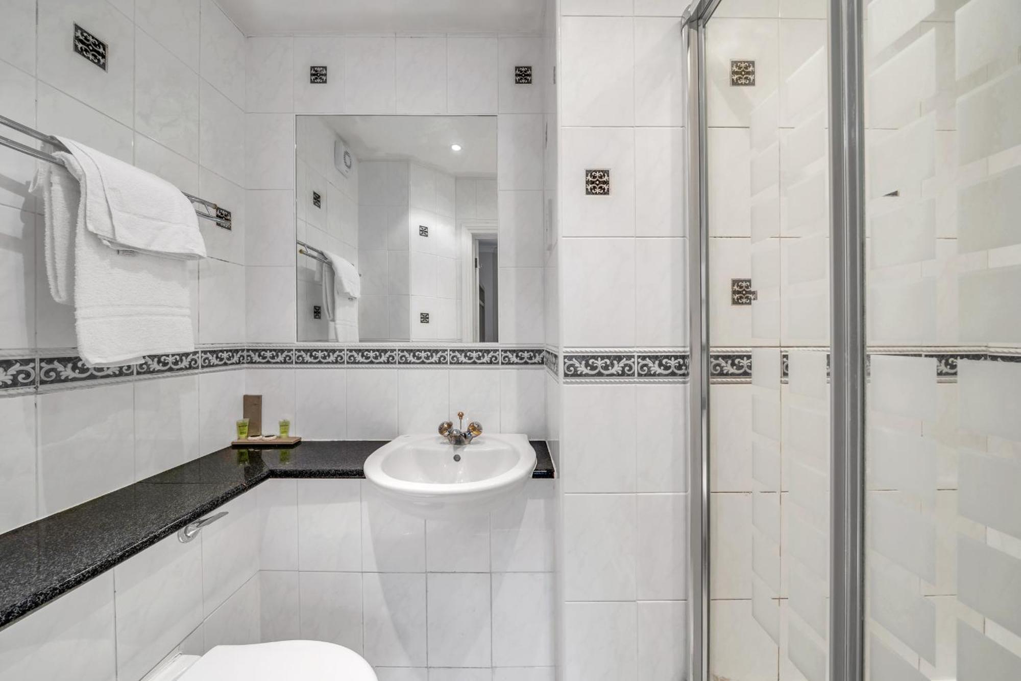 Dial House Hotel Кроуторн Экстерьер фото