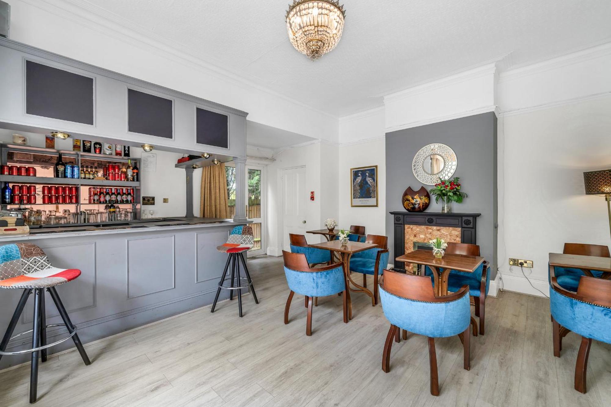 Dial House Hotel Кроуторн Экстерьер фото