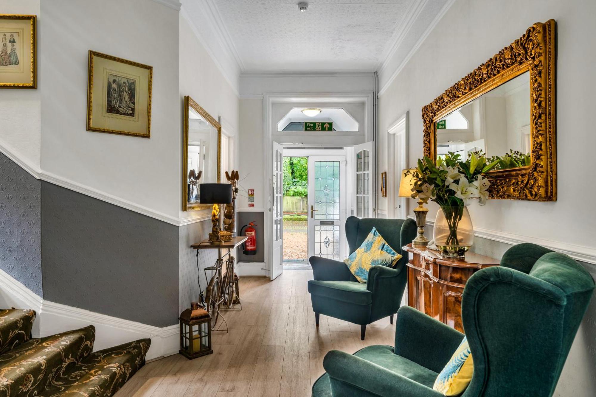 Dial House Hotel Кроуторн Экстерьер фото